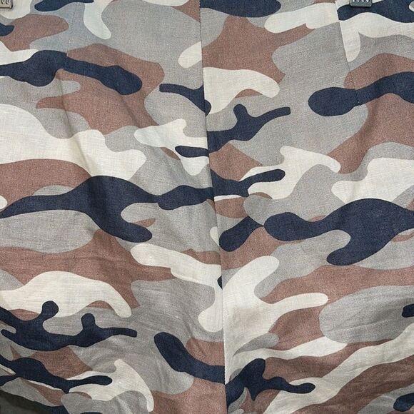Zara Green/Brown Linen Blend Camouflage Print Bermudas Shorts. Size Medium - Picture 4 of 5